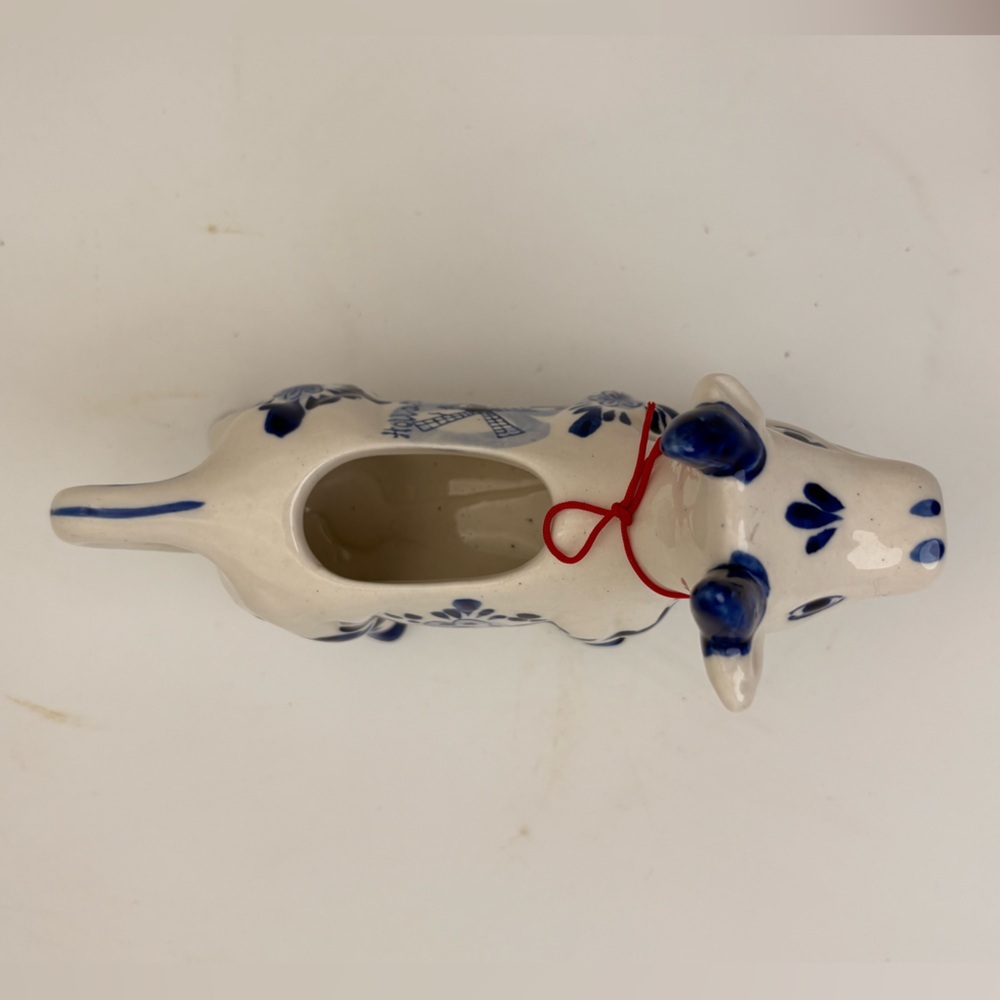 Charming Vintage Hand-painted  Delft Holland Blue and White Ceramic Cow Creamer - Picture 5 of 14